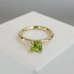 Christian ring met peridoot