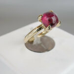 Christian ring met robijn