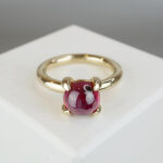 Christian ring met robijn