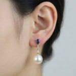 Oorhanger met diamant en saffier en parel