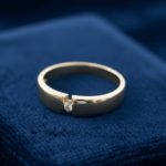 Gouden Christian ring met 1 diamant