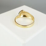 18 karaat gouden ring met 2 diamanten