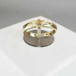 Christian gouden ring met 1 diamant