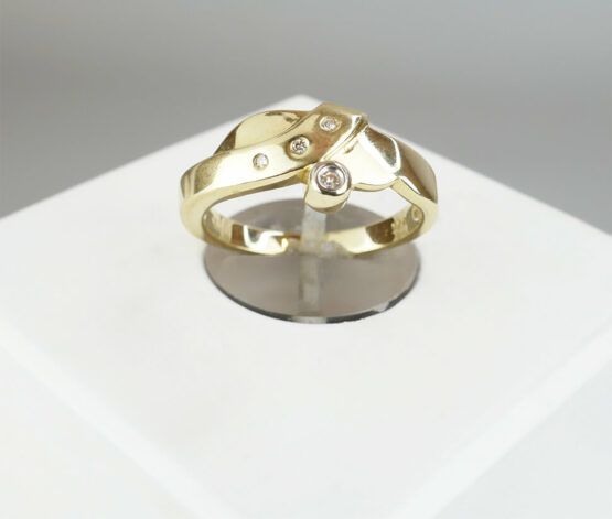 Geel goud Christian ring met diamanten