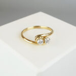 Gouden Christian ring met 2 diamanten
