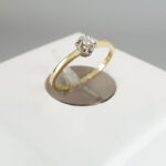 Gouden ring met 0.04ct. diamant