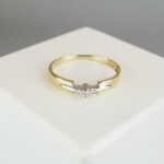 Gouden ring met 0.02ct. diamant