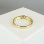 Gouden memoire ring met zirkonia