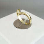 Geel gouden Christian v ring