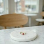 Gouden Christian ring met bloedkoraal