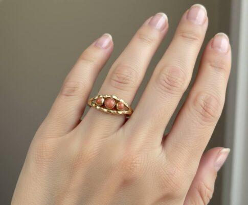 3 bloedkoralen gouden ring