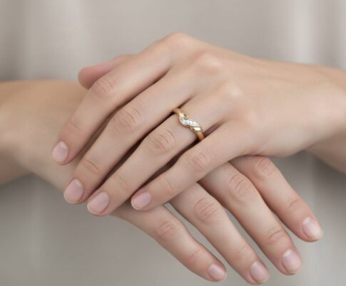 Gouden v model ring