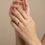 Christian gouden ring met robijn