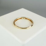 Gouden ring met 0.02ct. v zetting
