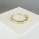 Geel gouden ring met 0.02ct.