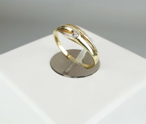 Goud Christian ring met diamant