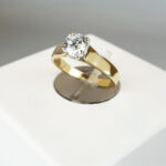 Christian zirkonia ring