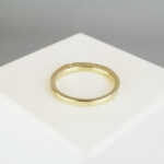 Gouden ring met 5 diamanten