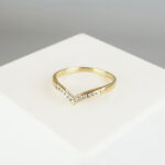 Gouden ring V model