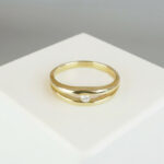 Gouden ring met diamant 0.07ct.