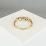 Bi color gouden ring met 5 diamanten
