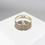 Gouden solitair ring met 0.04ct.