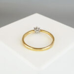Gouden ring ster zetting met diamanten