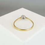 Gouden ring met ster zetting 0.09ct.