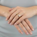 14 karaat gouden ring met 0.03ct.