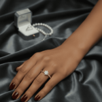 Gouden ring ster zetting met diamanten