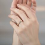 Gouden ring met 0.02ct. v zetting