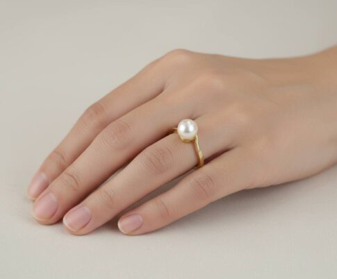 Gouden slag ring met parel