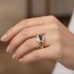 Gouden ring met ovale saffier en briljanten