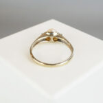 Wit gouden cremé parel ring