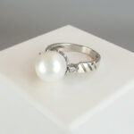 14 karaat gouden ring met parel & diamant