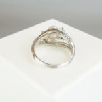 Wit gouden ring met cultivé parel