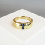Gouden ring met diamanten en saffieren