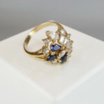 Gouden ring met diverse zirkonia