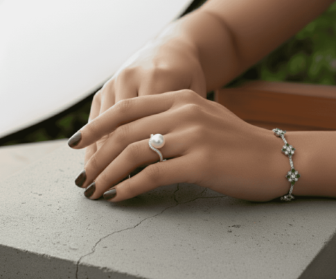 Gouden ring met parel & diamanten