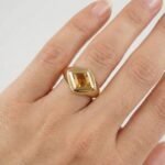 Gouden ring met marquise citrien