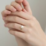 Gouden slag ring met parel