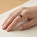 Geel gouden ring met Australische saffier