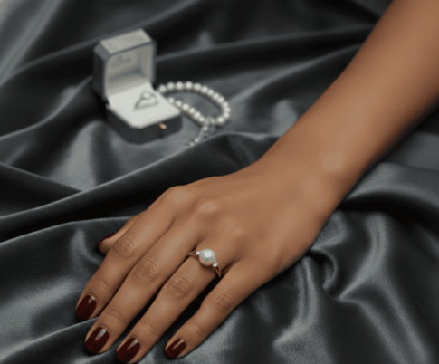 Wit gouden cremé parel ring