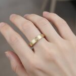 14 karaat gouden ring met 1 briljant