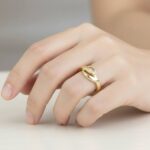 Christian ring met diamant 0.015ct.