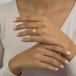 14 karaat geel gouden ring met 1 diamant