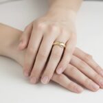 Christian ring met diamant 0.015ct.