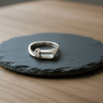 Wit gouden ring met solitaire 0.08ct.