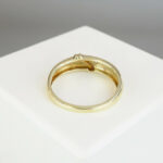 Geel gouden fantasie ring met 2 briljanten