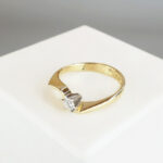 Geel gouden ring met 0.14ct. diamant